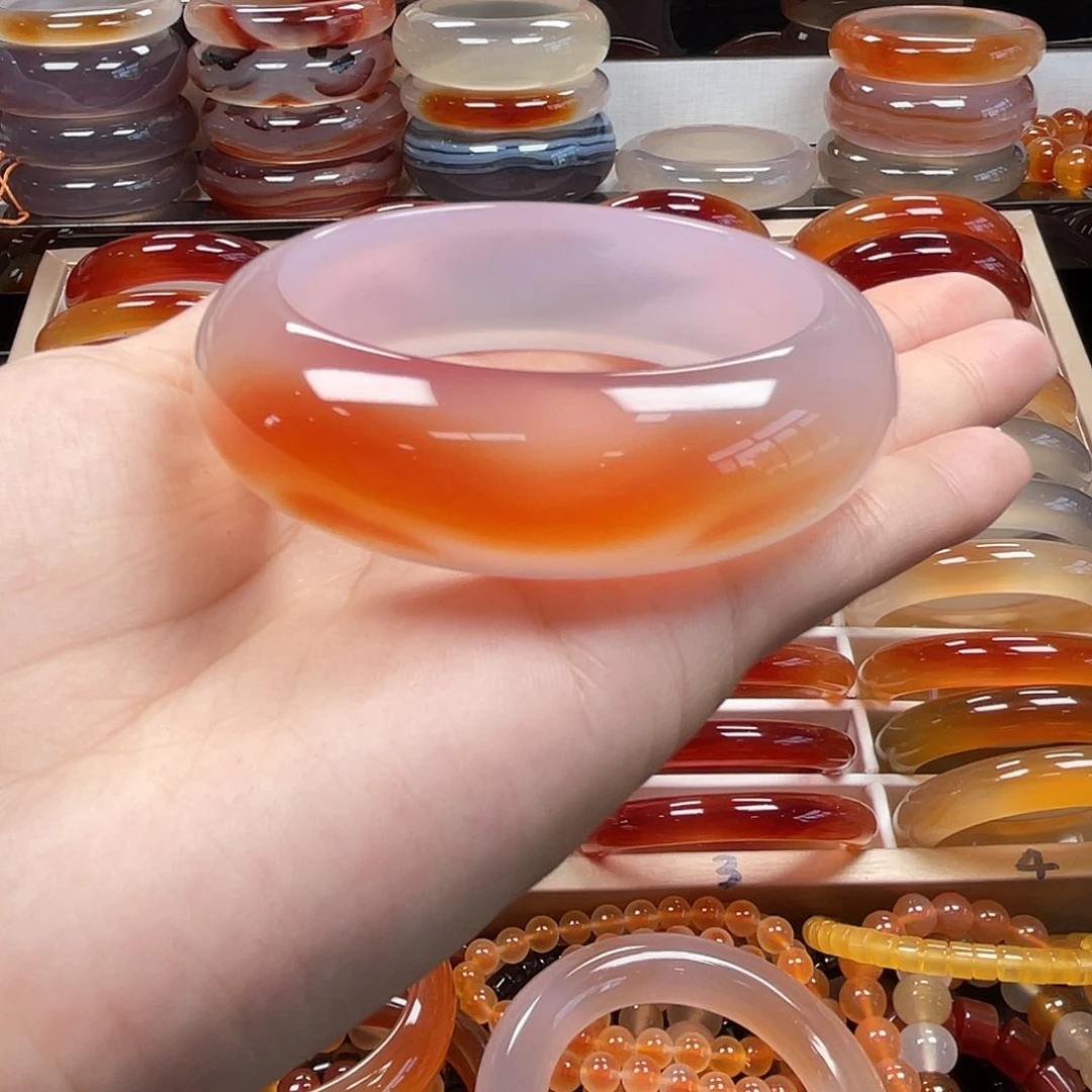 玛瑙/玉髓手镯未镶嵌