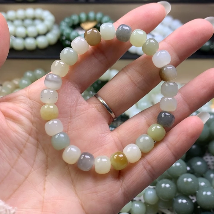 和田玉颈饰未镶嵌《**》