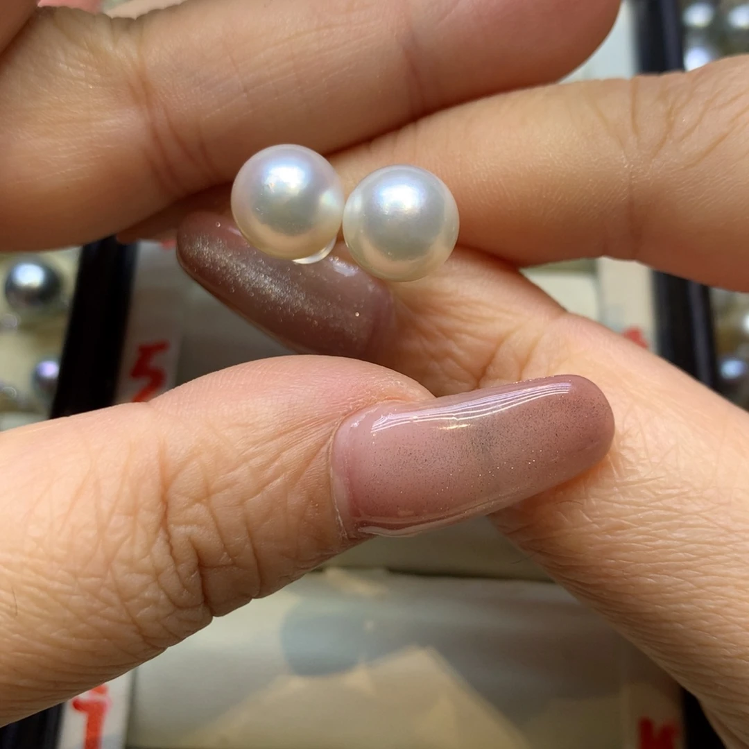 18K金镶嵌耳饰海水珍珠