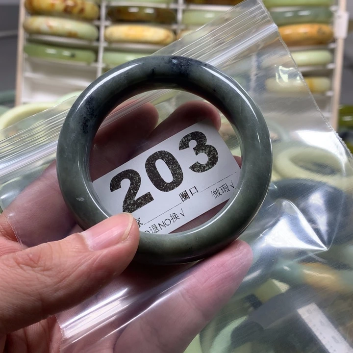 蛇纹石玉手镯未镶嵌海****善