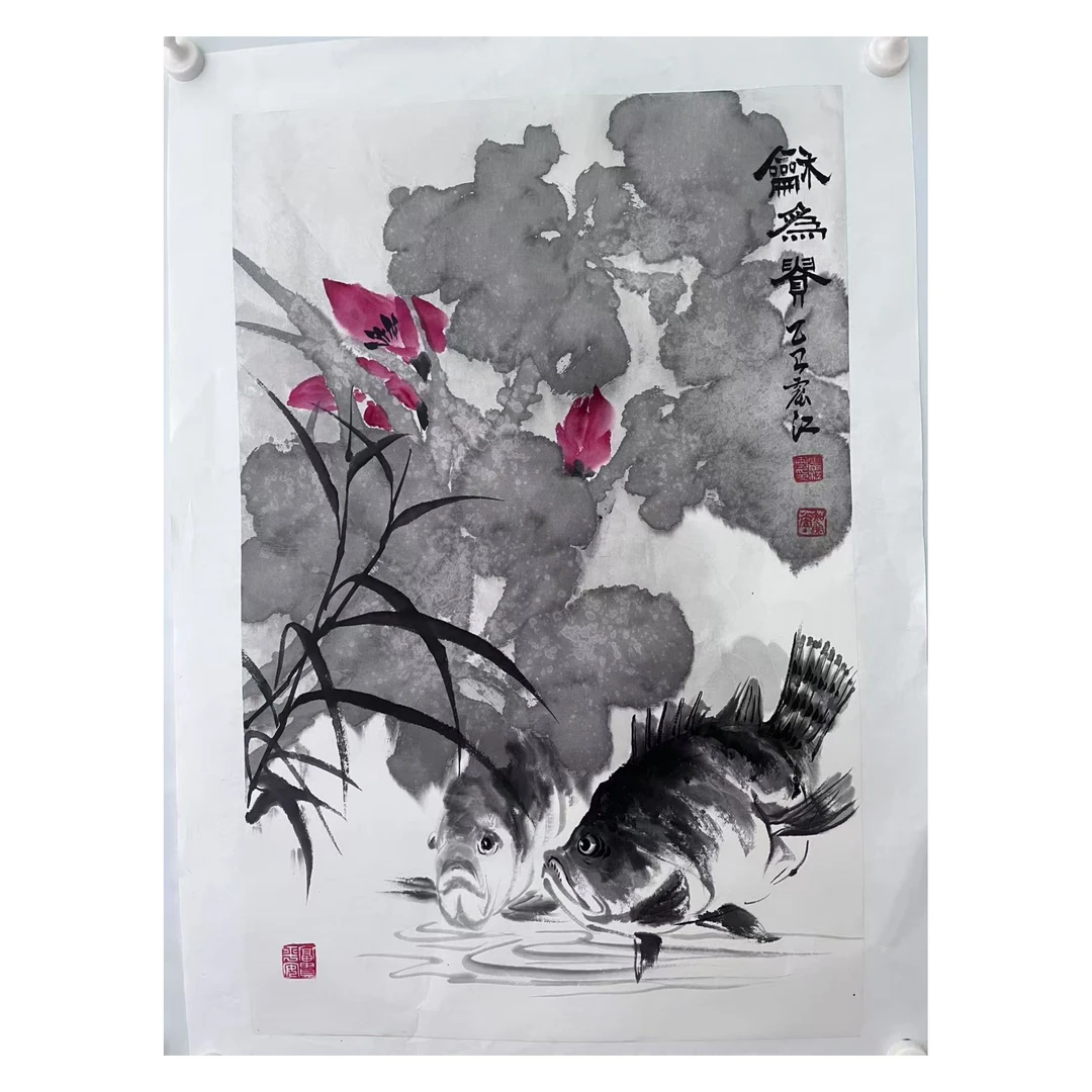 大红袍艺术家李震江水墨画《荷间双鱼》《芦汀双禽》
