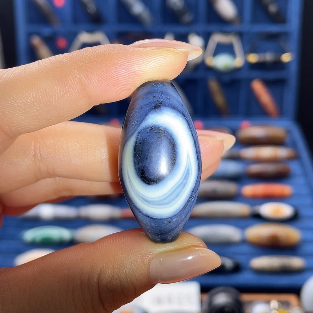 玛瑙/玉髓未镶嵌珠宝半成品