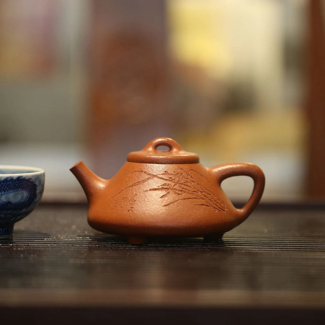 紫砂臻品全手工小容量牛盖《子冶石瓢》兰花——段云飞降坡泥240cc