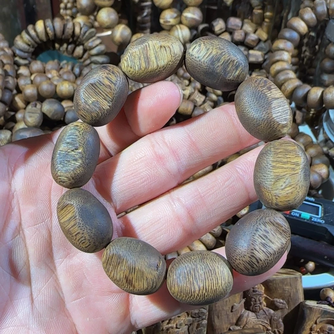 沉香手串乌身留疤单圈1.5高货