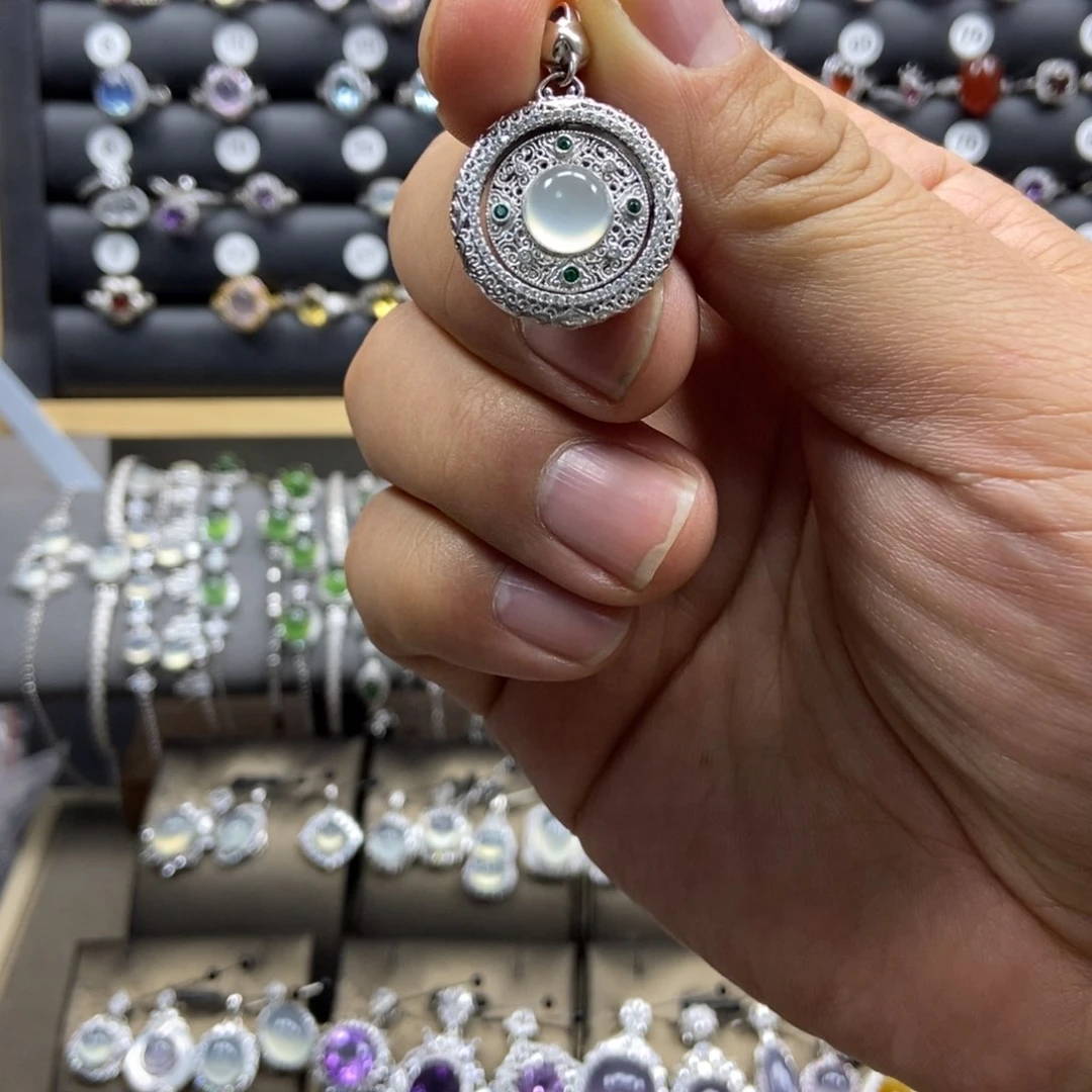 银S925镶嵌蛇纹石玉手链大*鼠