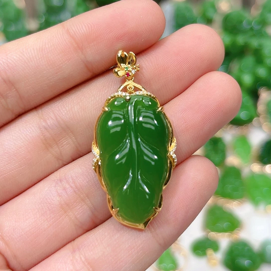 和田玉（碧玉）颈饰18K金镶嵌