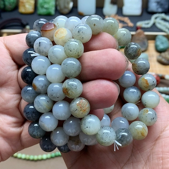 和田玉未镶嵌项链