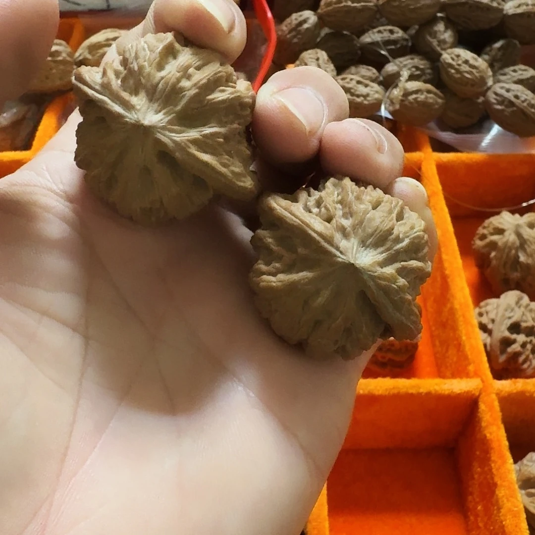 文玩核桃吊坠山地磨盘
