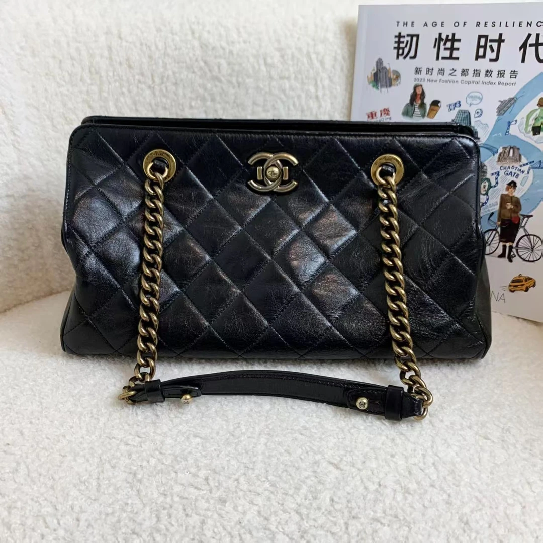 99新 Chanel/香奈儿 壹臻/黑金牛tote 18开 dx1477