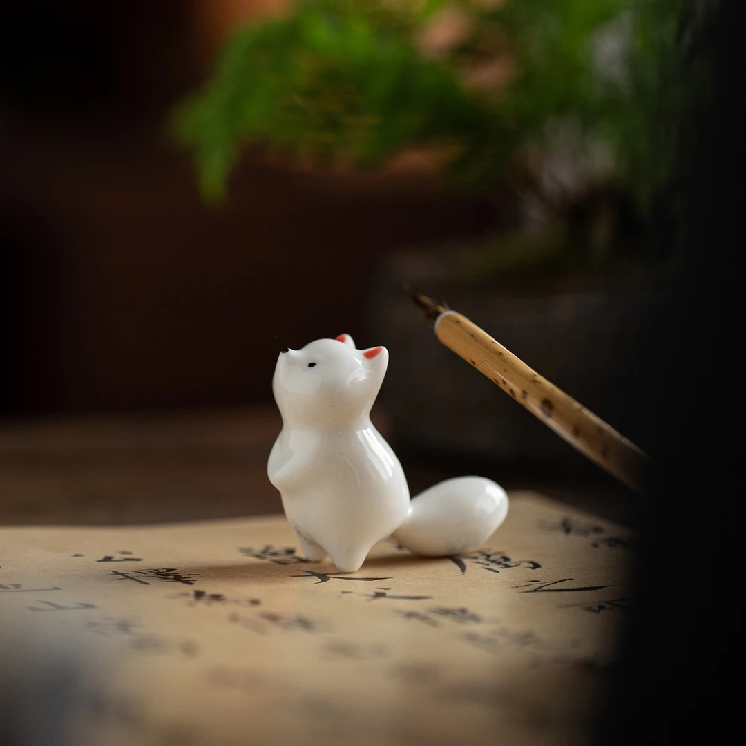 趣味迷你陶瓷小狐狸茶宠创意文房毛笔架可爱置笔器茶台桌面小摆件