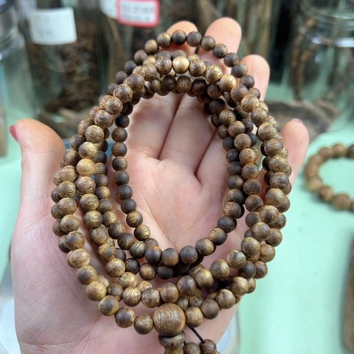 琳***沉香沉香枕棋楠0.6cm多圈2条26克