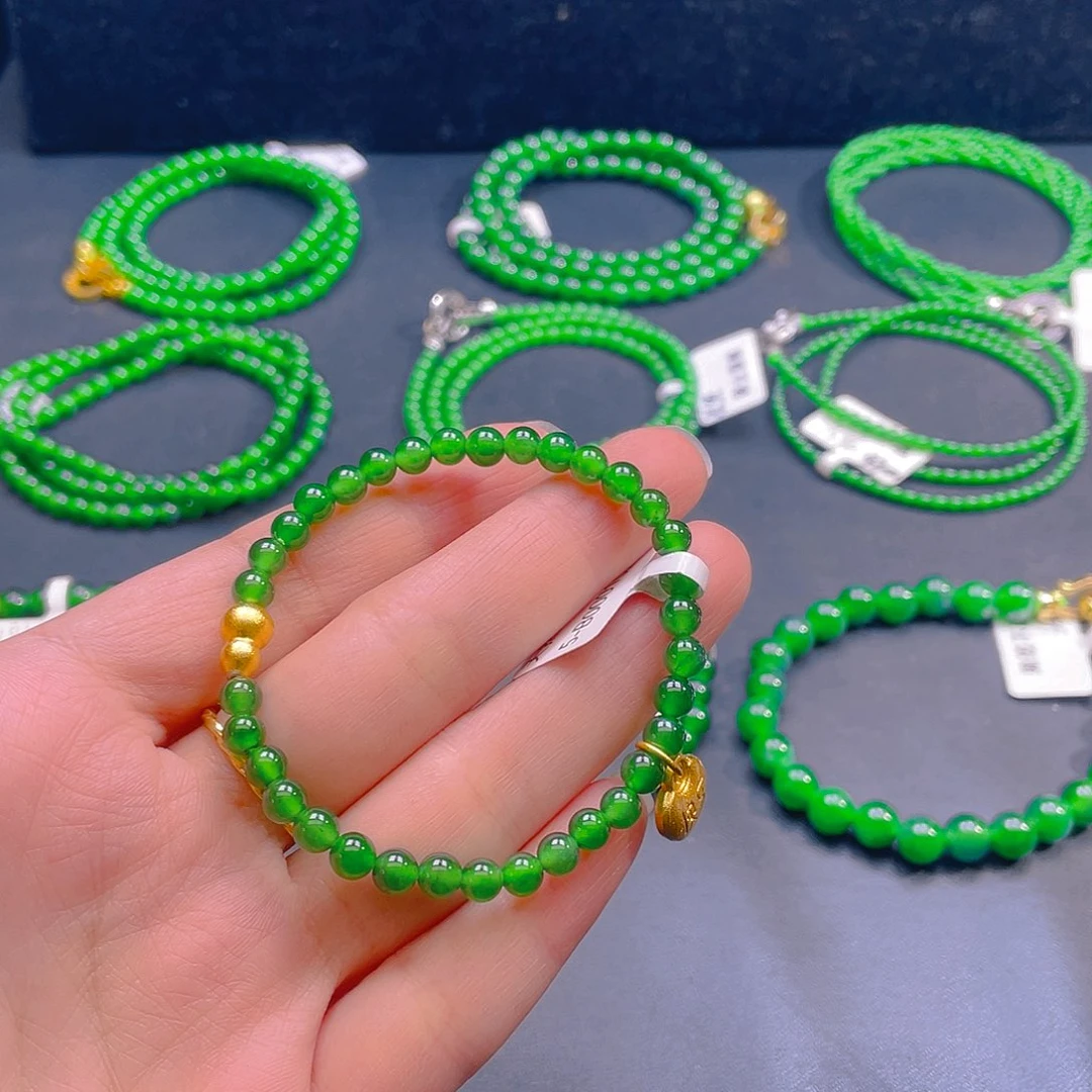 翡翠未镶嵌颈饰卡5