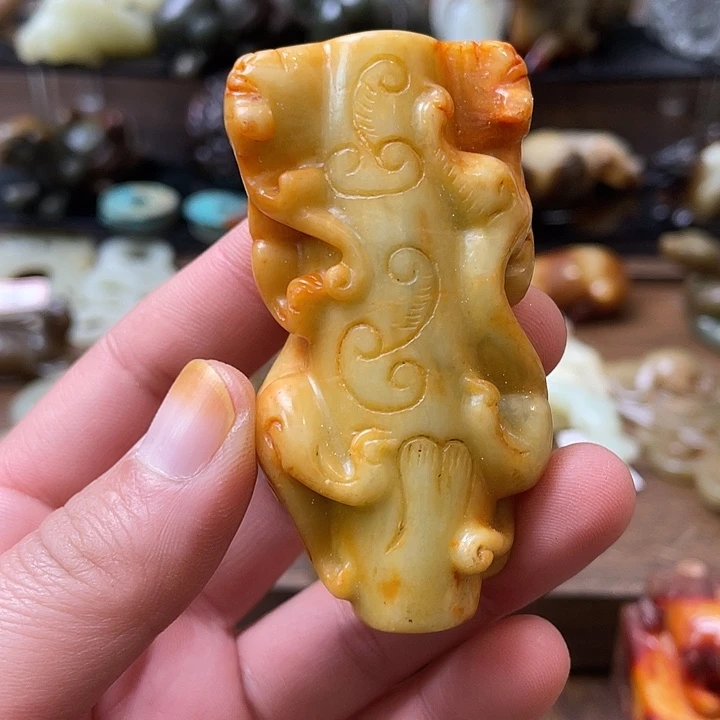 和田玉（糖玉）未镶嵌颈饰