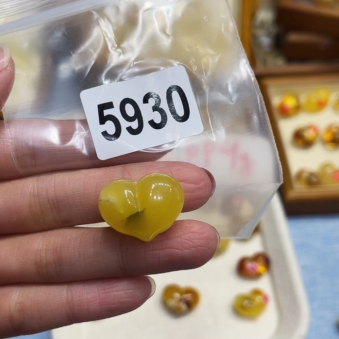*****琥珀未镶嵌珠宝奇石