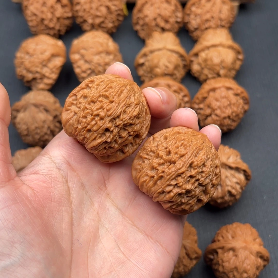 文玩核桃吊坠绣球40