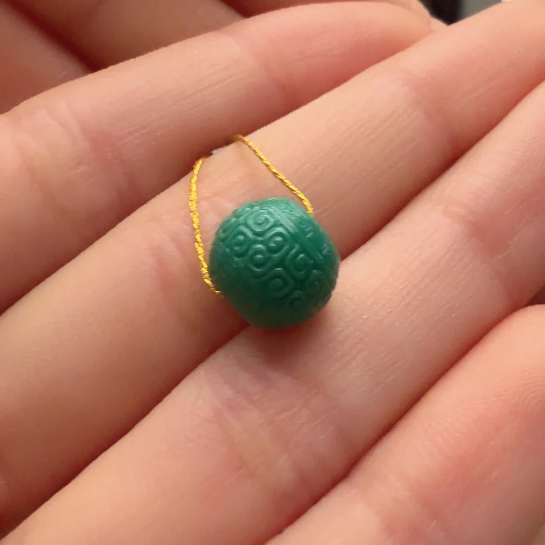 绿松石未镶嵌颈饰