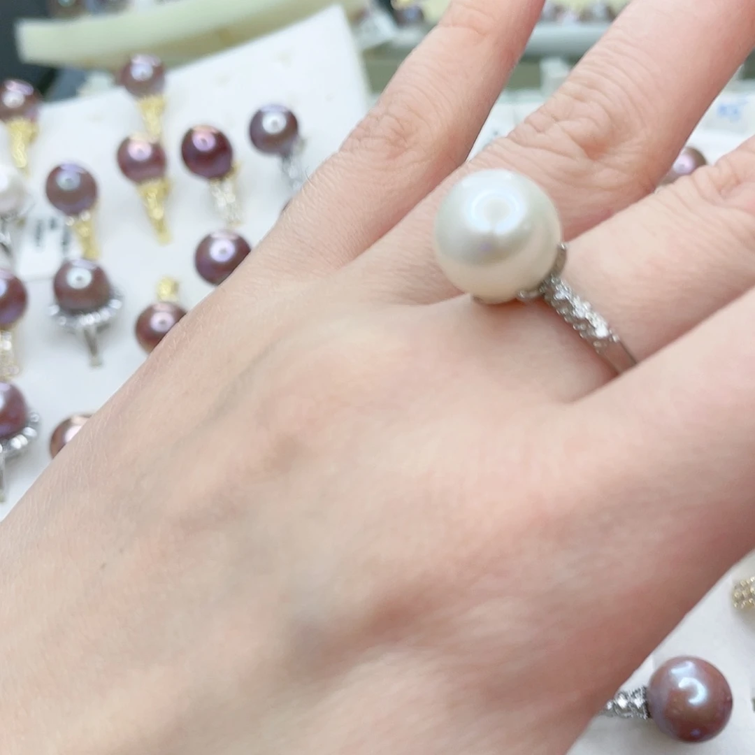 淡水珍珠颈饰未镶嵌