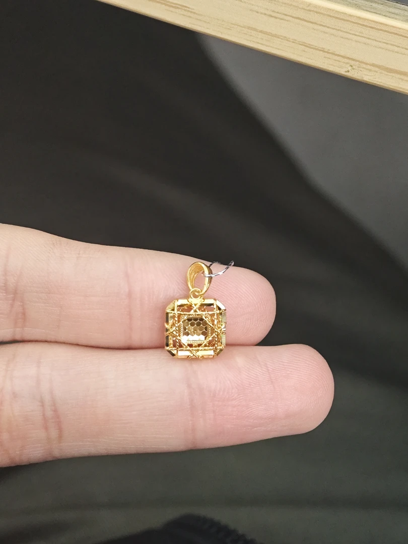 足金999 鱼鳞方糖吊坠
