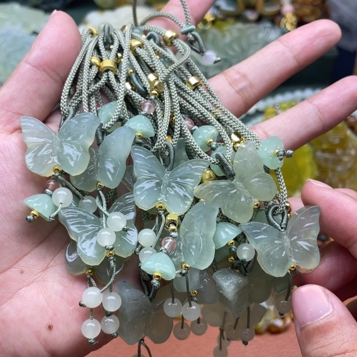 未镶嵌蛇纹石玉颈饰