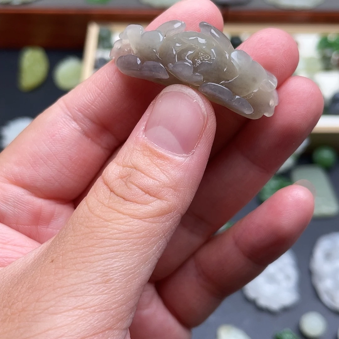 颈饰未镶嵌和田玉牡丹花手牌