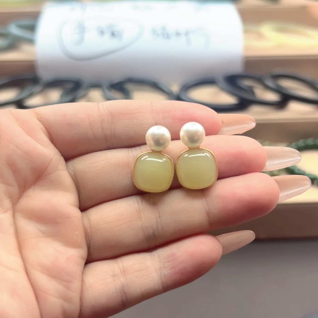 和田玉银S925镶嵌耳饰