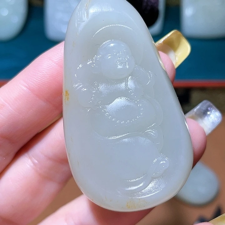 迪***卡颈饰未镶嵌和田玉