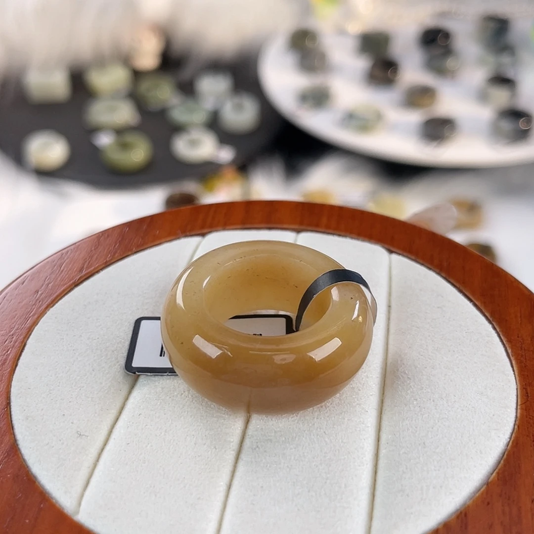 和田玉未镶嵌戒指k51 一口浓糖轮胎17.4mm