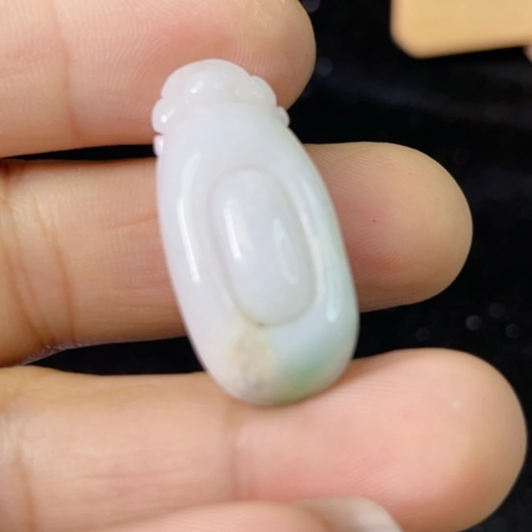 【闪购商品】颈饰未镶嵌翡翠天然翡翠吊坠