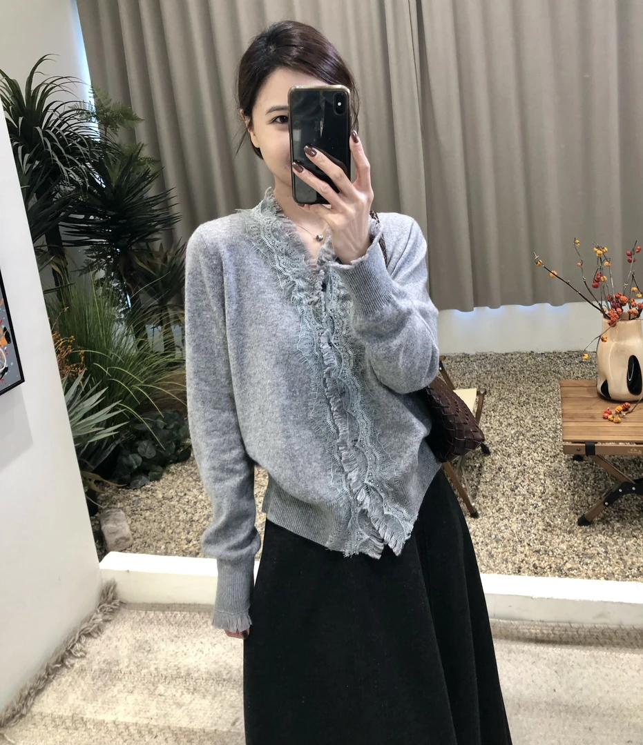 薄雾朦胧 水溶蕾丝花边羊毛开衫女V领时尚气质亲肤羊毛气质高级感