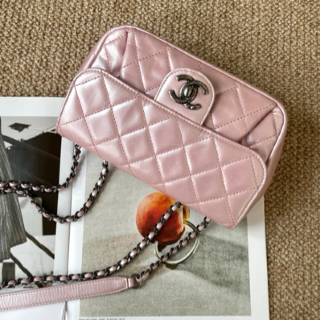 95新 Chanel/香奈儿 Chanel珠光粉色油蜡牛皮大mini斜挎包1886