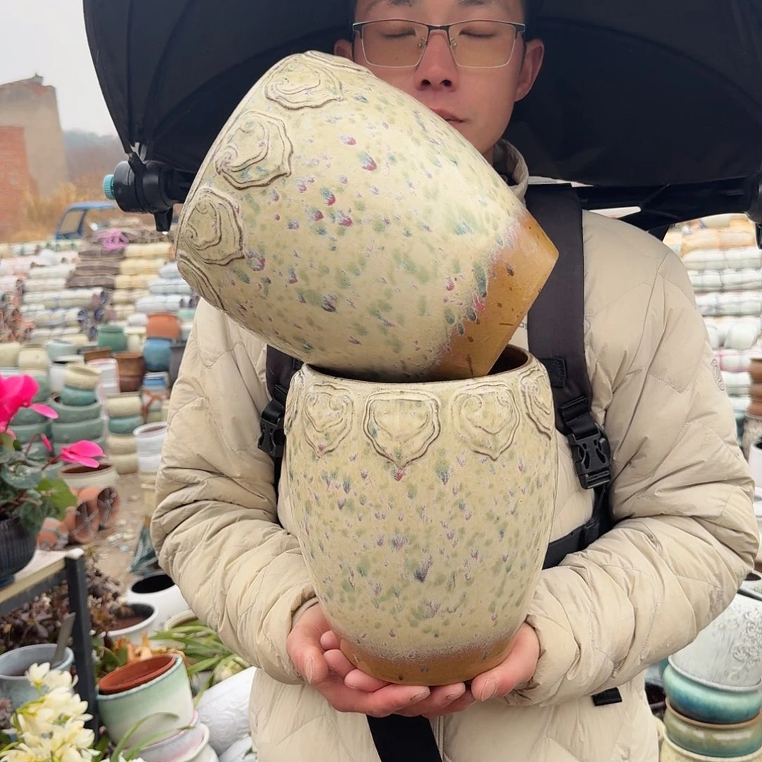 紫砂花盆口17高22.5（两个蛋壳彩色如意