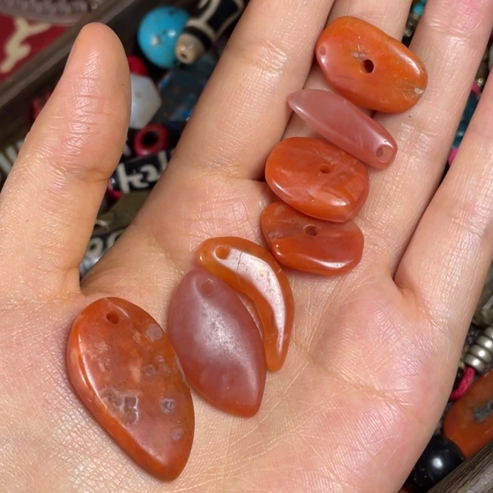 w***e柏香籽/百香籽吊坠