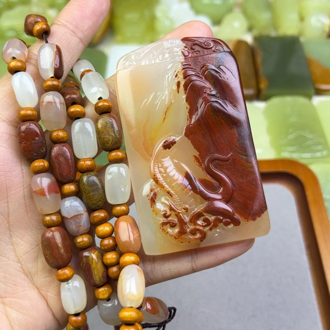 新疆昆仑山料蛇牌