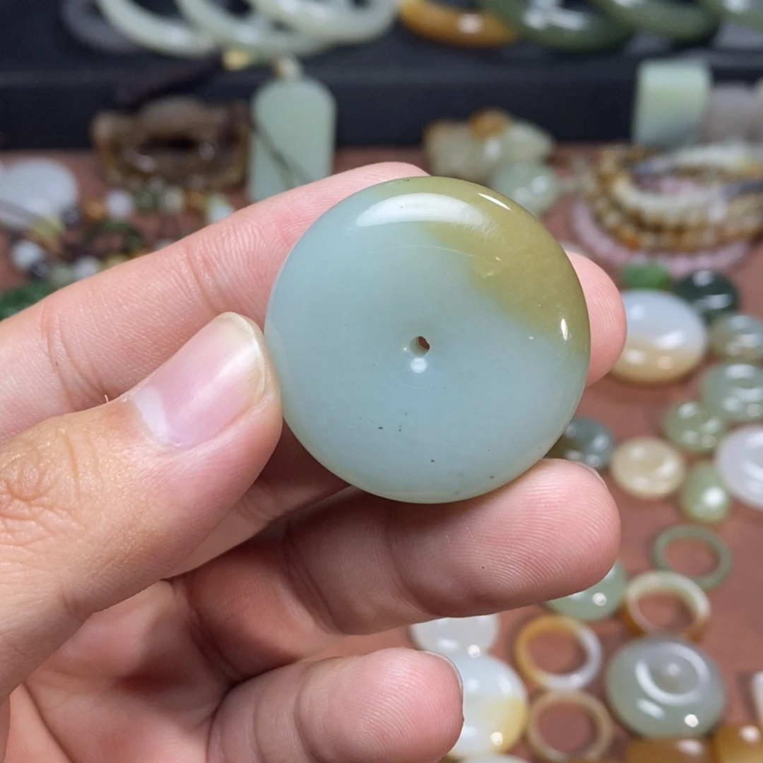 和田玉吊坠(不含链)未镶嵌