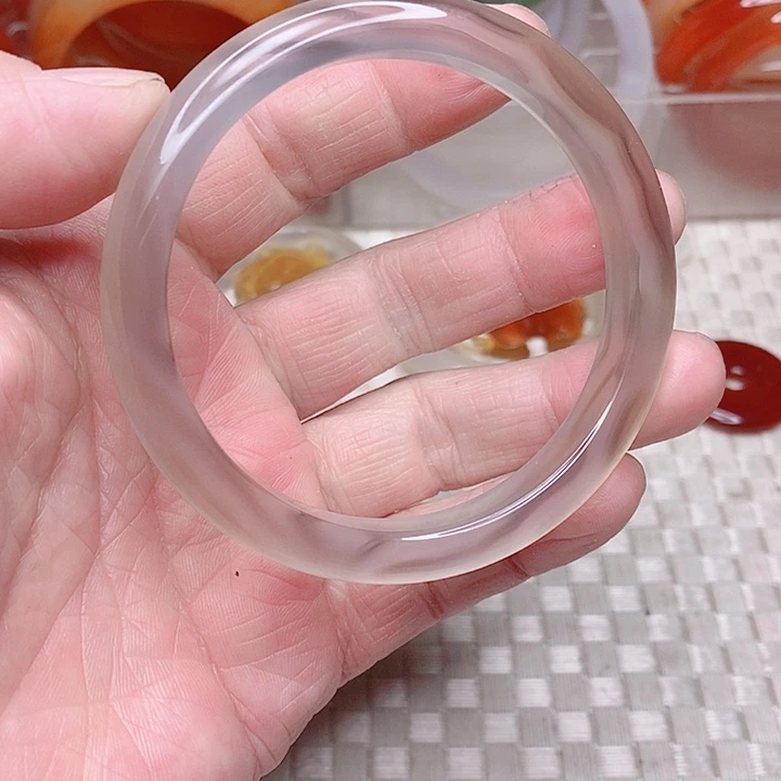 玛瑙/玉髓手镯未镶嵌