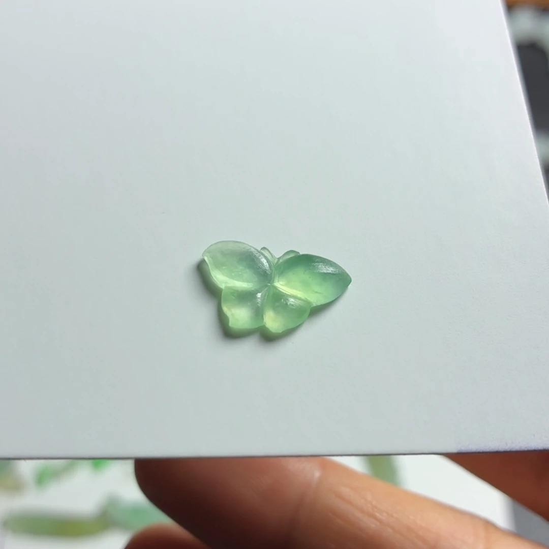 定制翡翠未镶嵌蝴蝶