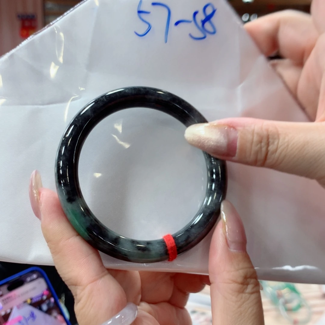 翡翠未镶嵌手镯翡翠