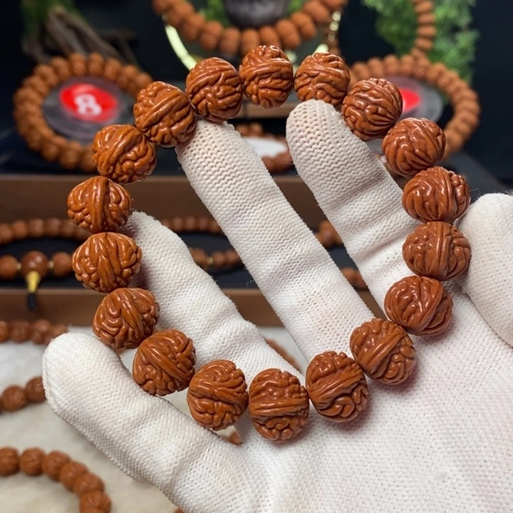 桃核吊坠平**淡秦岭龙纹