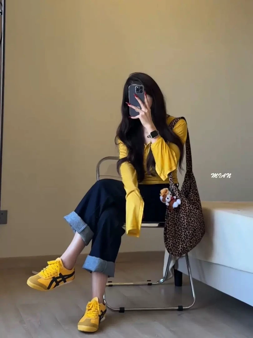 春季韩系穿搭女2025年新款韩版修身显瘦长袖上衣阔腿牛仔裤两件套