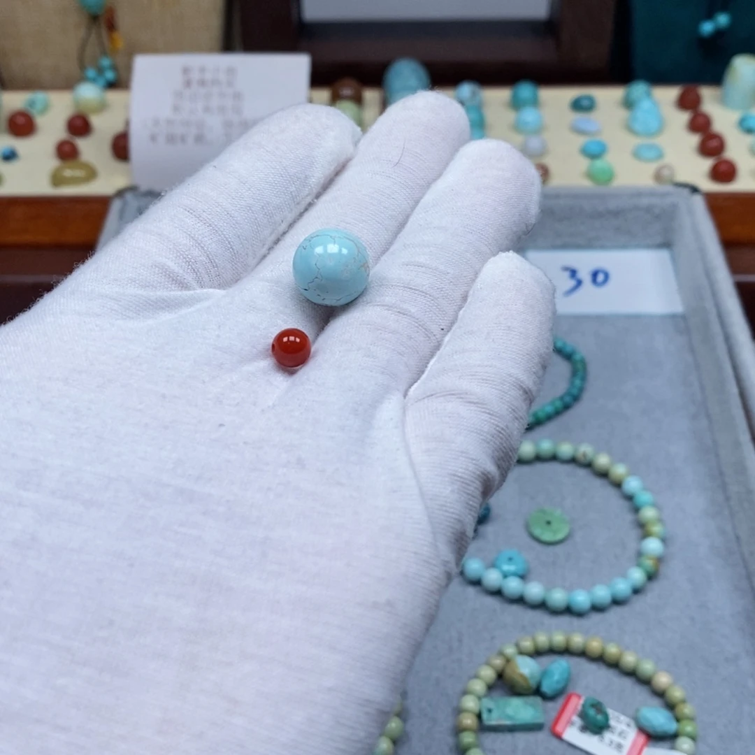 南红玛瑙配饰未镶嵌