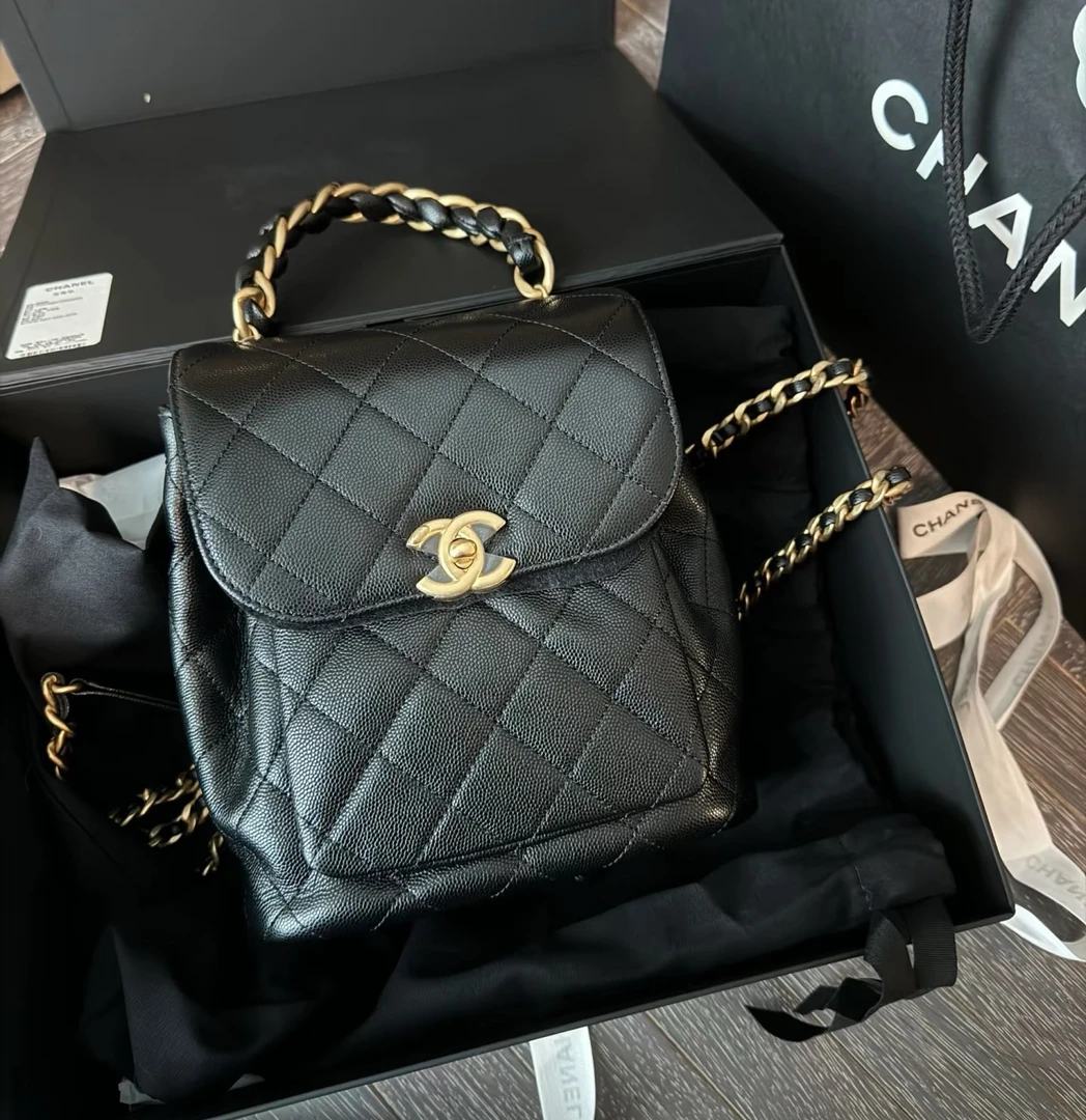 未使用 Chanel/香奈儿 多多奢品/香奈儿24a萨尔斯堡双肩包/未使用