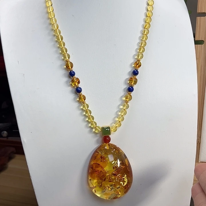 琥珀（花珀）未镶嵌颈饰