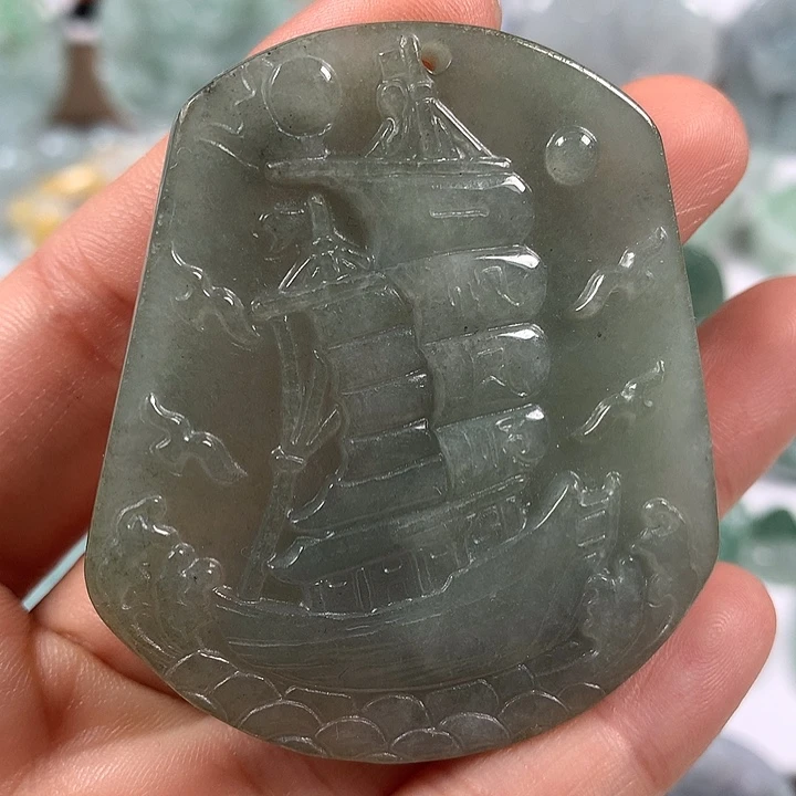 翡翠未镶嵌颈饰一帆风顺洒乌鸡料福利