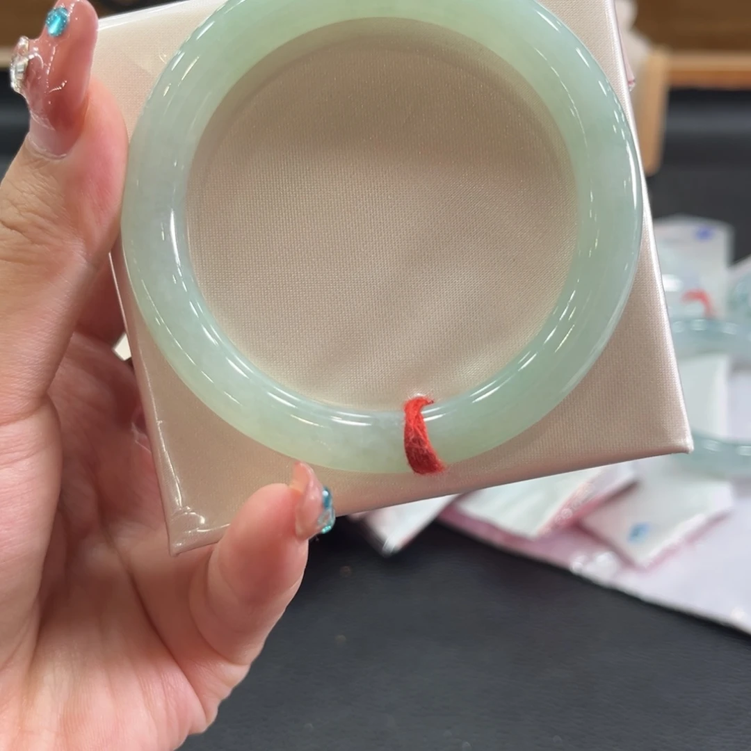 未镶嵌手镯翡翠55圆条葡萄