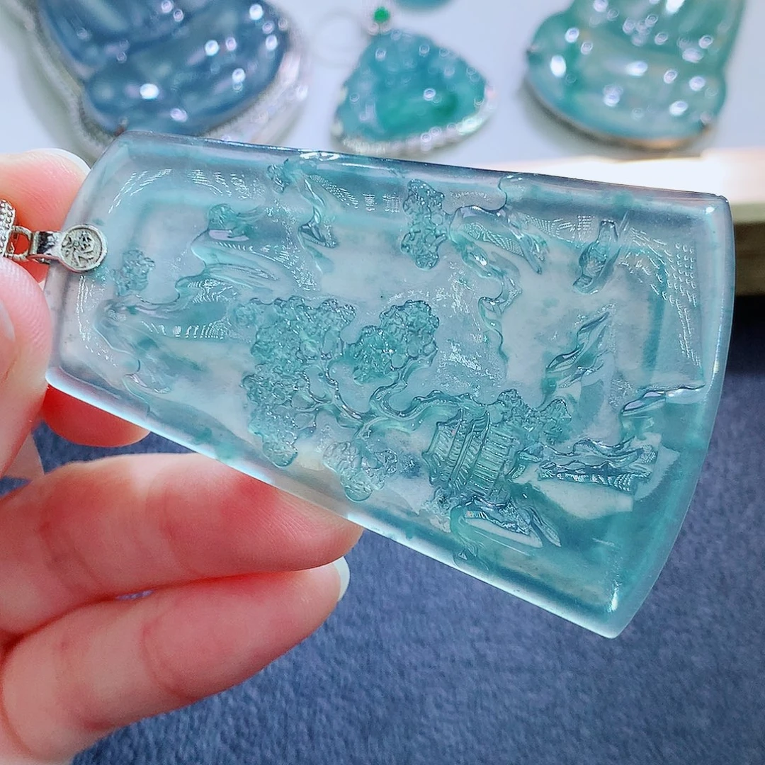 翡翠未镶嵌颈饰翡翠