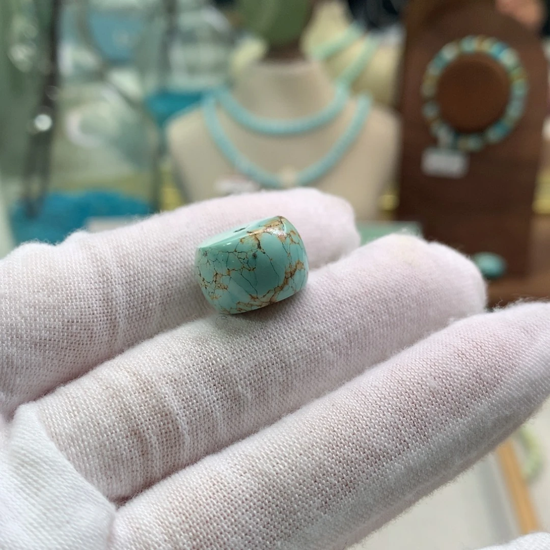 绿松石未镶嵌饰品