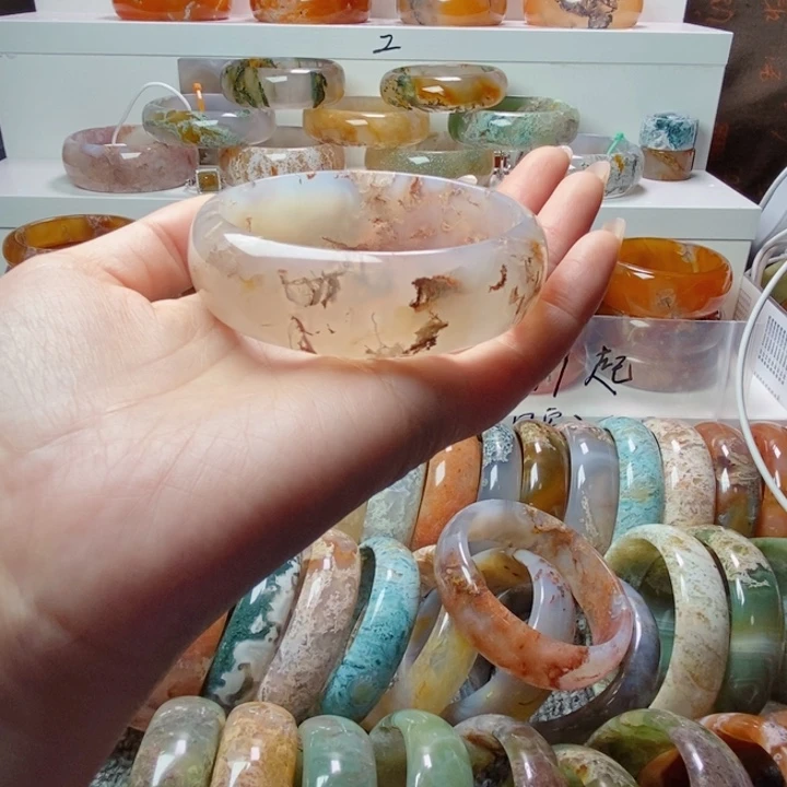 玛瑙/玉髓手镯未镶嵌梅**雪