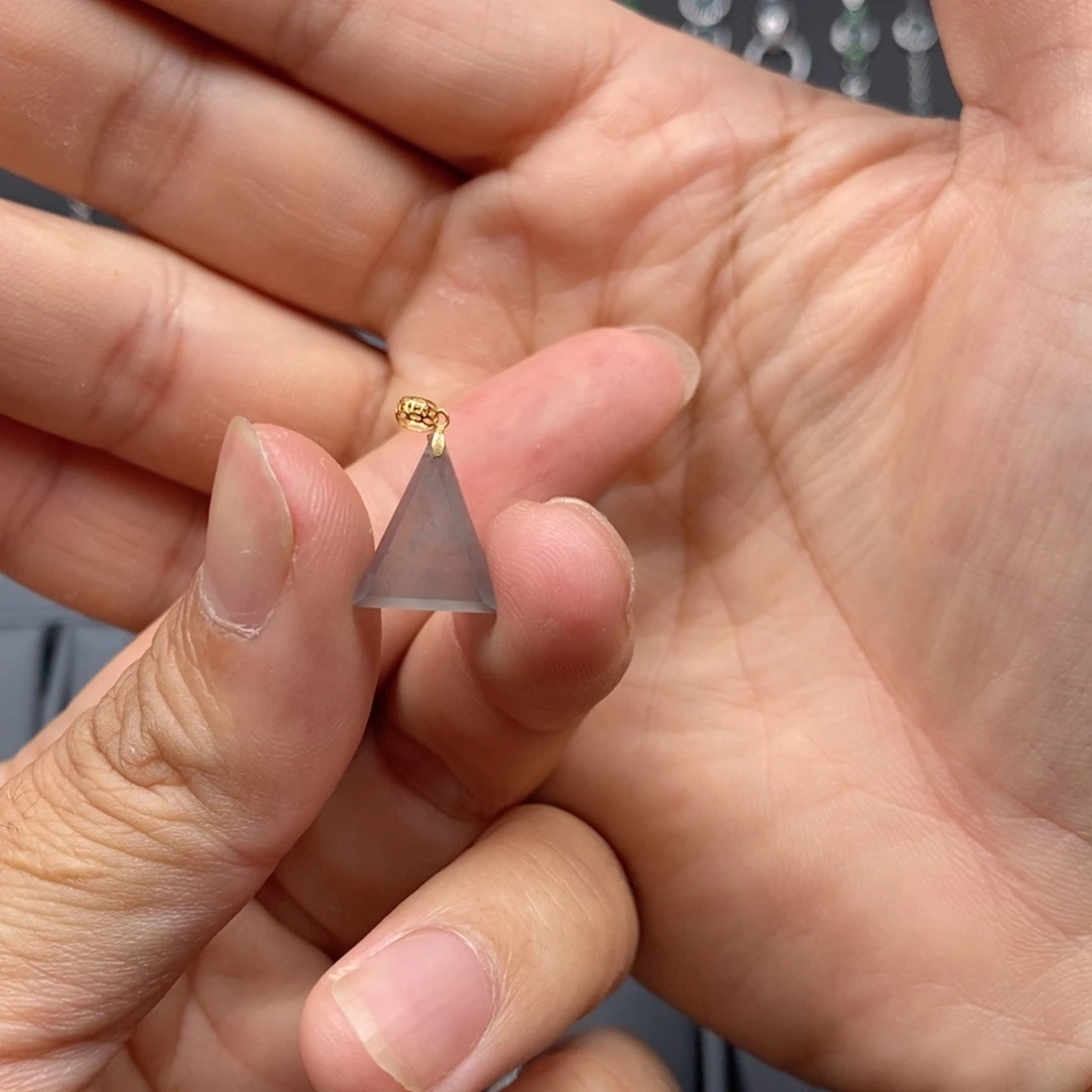 翡翠18K金镶嵌颈饰十**谷5578