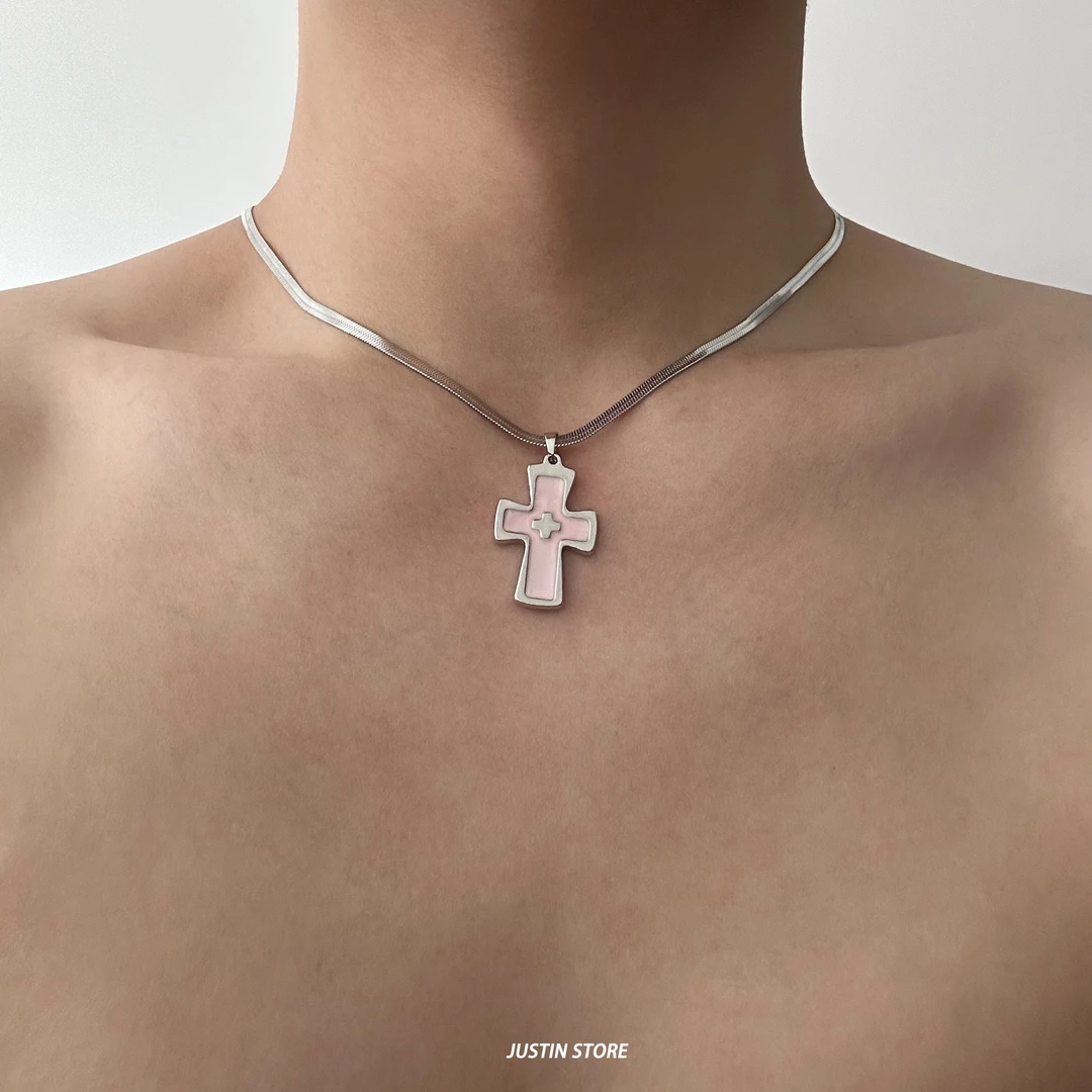 钛钢项链 粉色十字架项链男学院风锁骨链颈链choker配饰2025新款