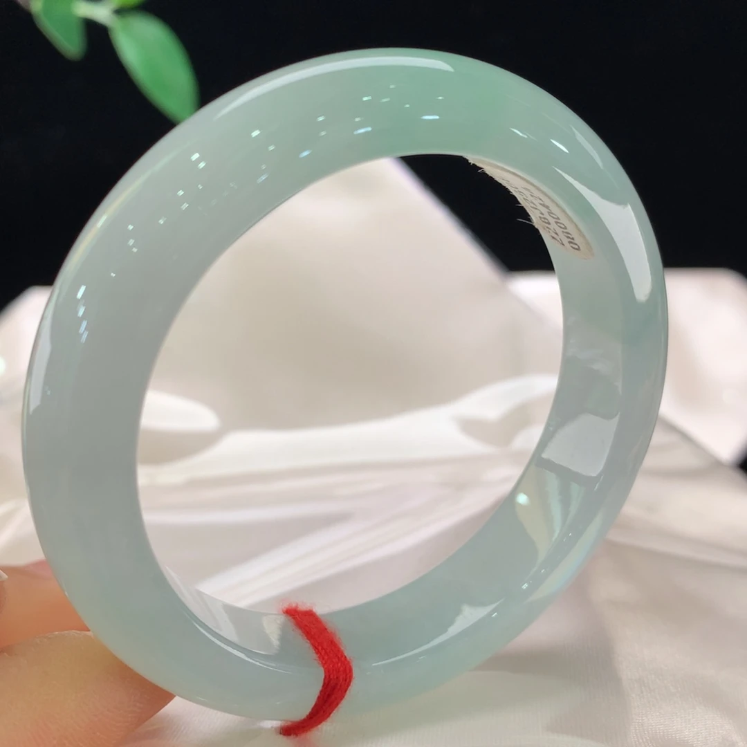 翡翠未镶嵌手镯微瑕0424